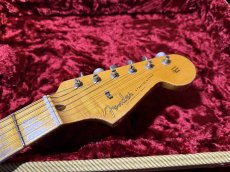 画像4: Fender Custom Shop 1957 Stratocaster Relic - Handwound PU's / Gold Sparkle (4)