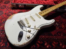 画像2: Fender Custom Shop '69 Stratocaster Heavy Relic - Handwound PU's / Olympic White (2)