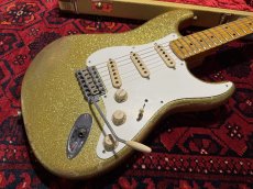 画像2: Fender Custom Shop 1957 Stratocaster Relic - Handwound PU's / Gold Sparkle (2)