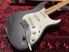 画像2: Fender Custom Shop '69 Stratocaster - Handwound PU's / Journeyman Relic / Charcoal Frost Metallic (2)