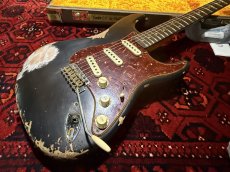 画像2: Fender Custom Shop '62 Stratocaster Heavy Relic - Handwound PU's / Black (2)